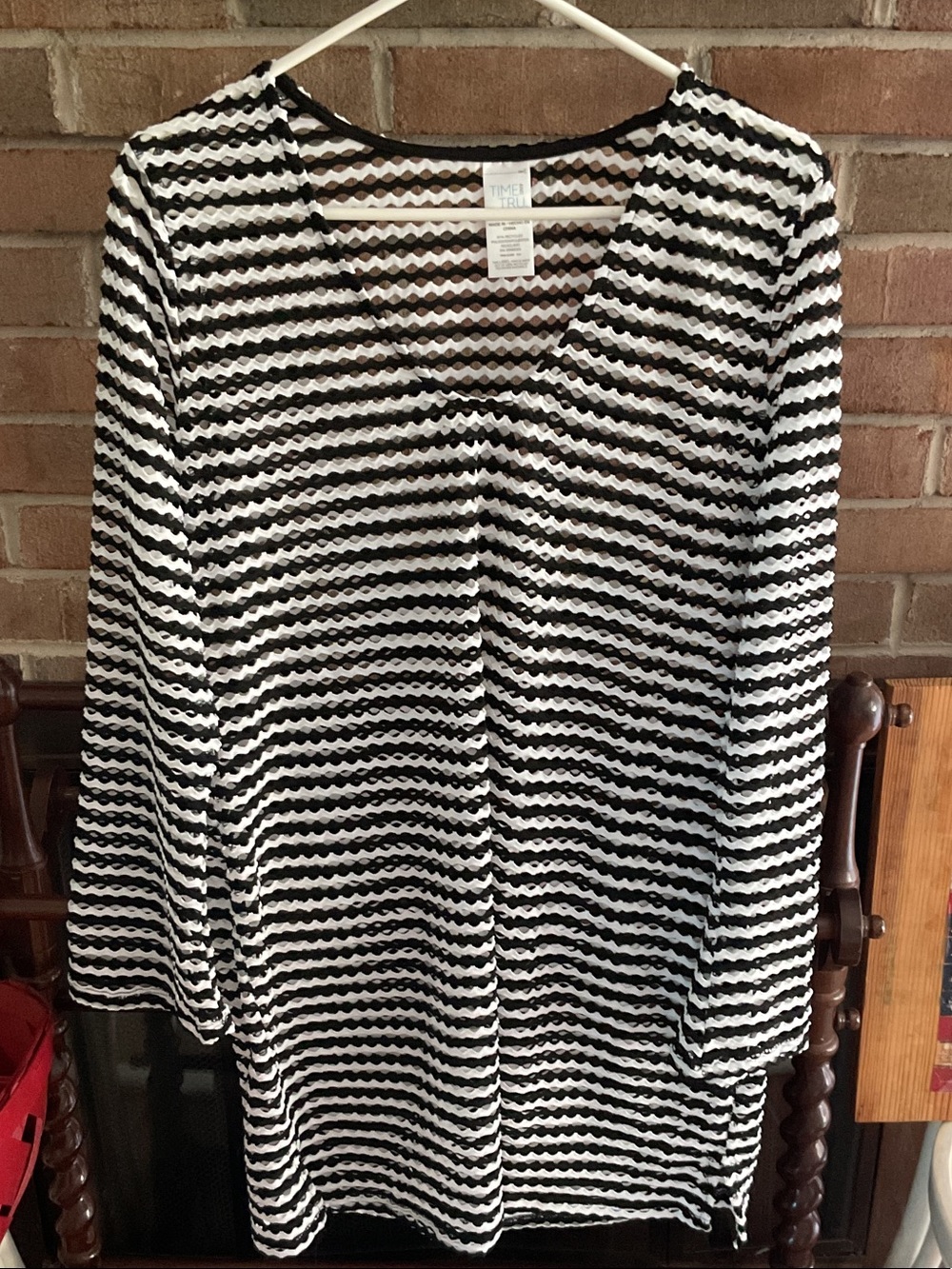 NWOT Time and Tru Black and White Wavy Striped Top